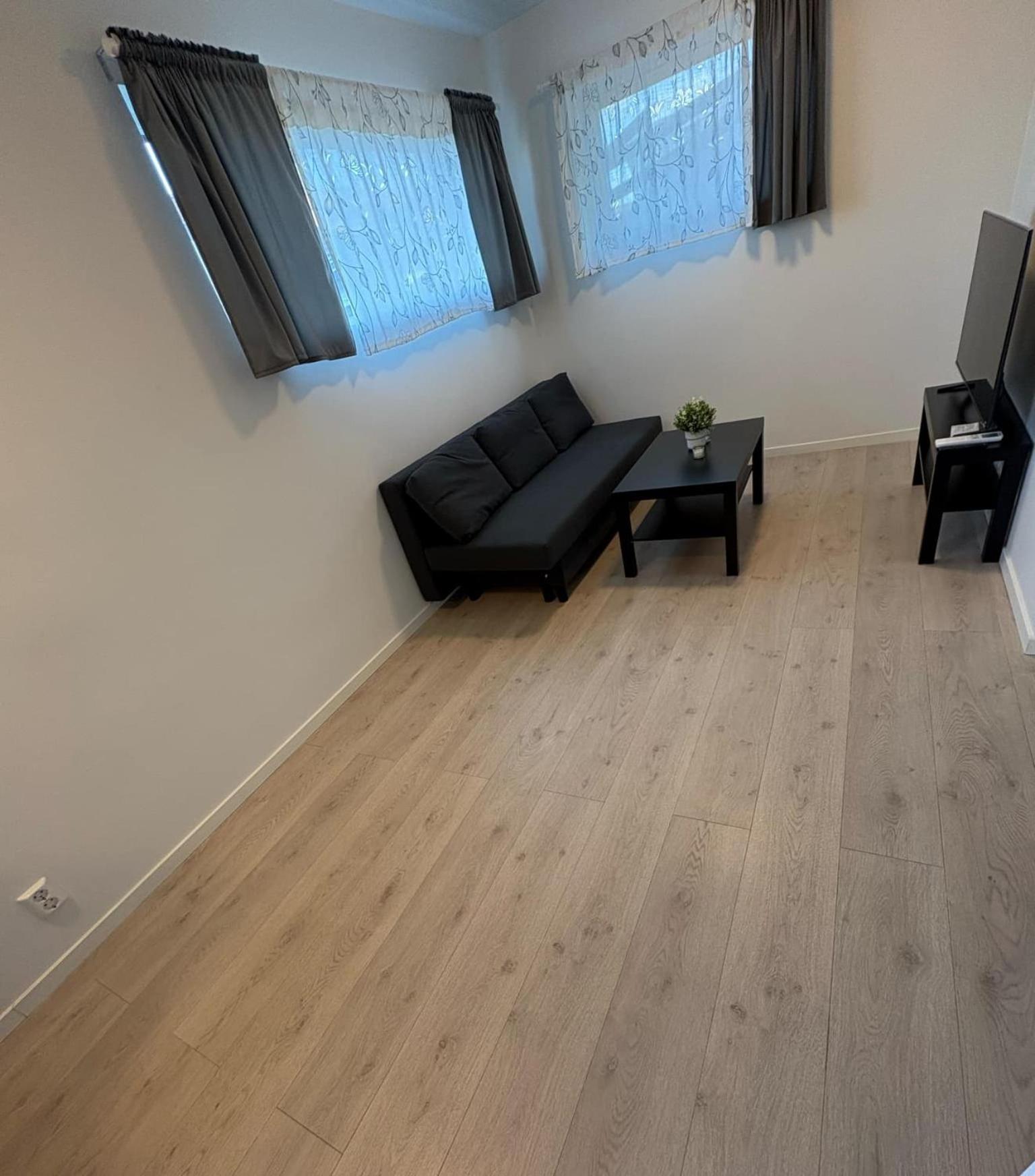 Temis Apartment, Private New 1 Bed Room And 1 Living Room With Sofa Bad And Lagre Kitchen, Share With Nobody Oslo Ngoại thất bức ảnh